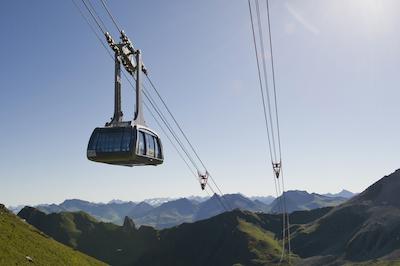 سُرل هتل اسُرا