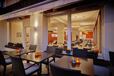 سُرل هتل اسُرا