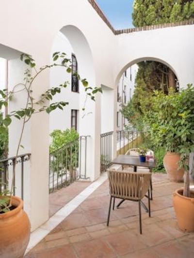 نه کالکشن امیستاد کردبا