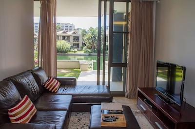 واترفرنت ویلیج