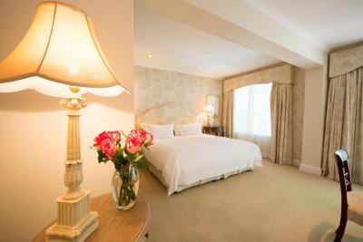 د اندرز بوتیک هتل