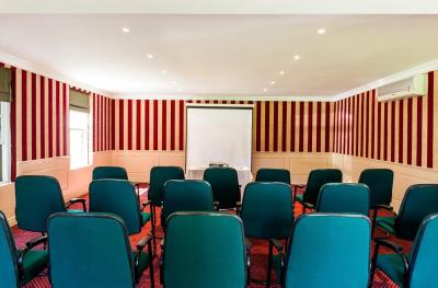 د اندرز بوتیک هتل