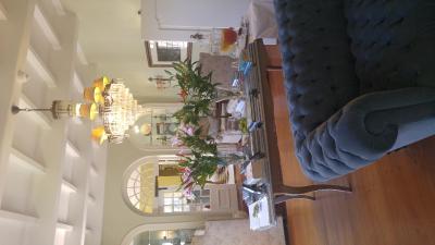 د اندرز بوتیک هتل