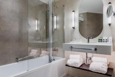 ملینا لاریو