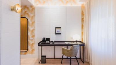 ملینا لاریو