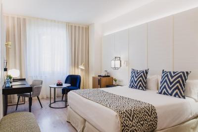 ملینا لاریو