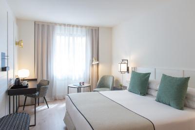 ملینا لاریو