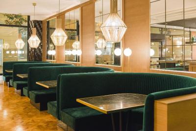 ملینا لاریو