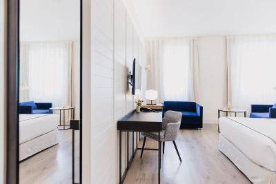 ملینا لاریو