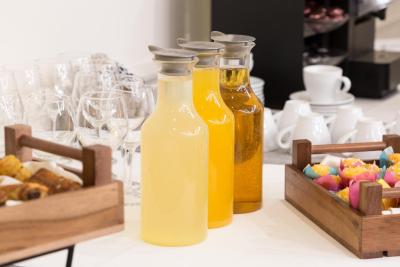 ملینا لاریو