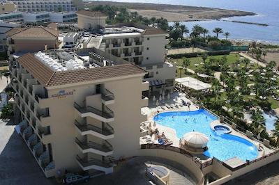 اکوامار بیچ اند اسپا