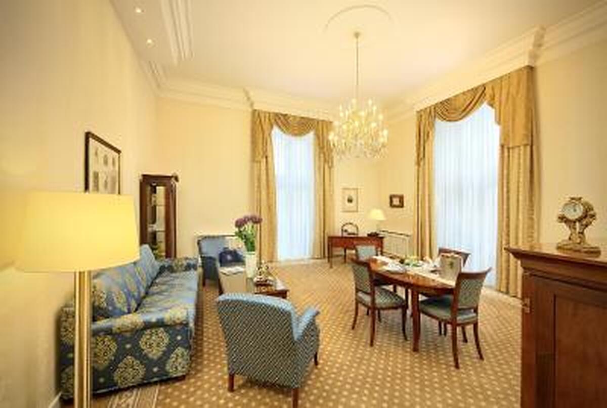 Hotel De France
