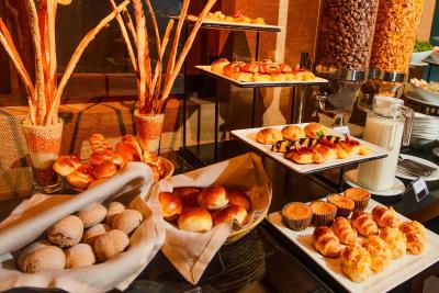 رنوکا اند رنوکا سیتی هتل