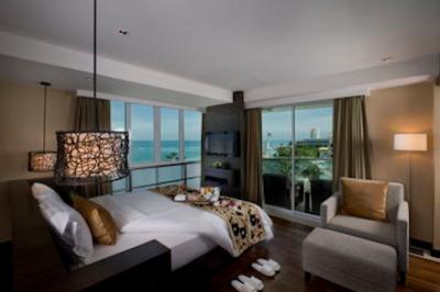 ای-وان پاتایا بیچ ریزورت