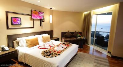 ای-وان پاتایا بیچ ریزورت