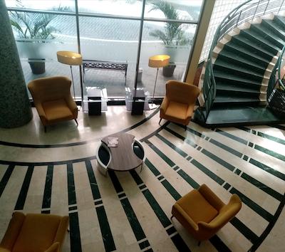 سرکتل پانام پرینسز هتل