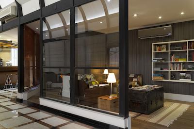 پیازا ناونا بای اینترسیتی