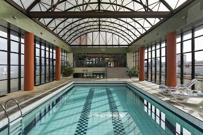 پیازا ناونا بای اینترسیتی