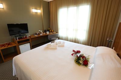 بوربن جوینویل بوسینز