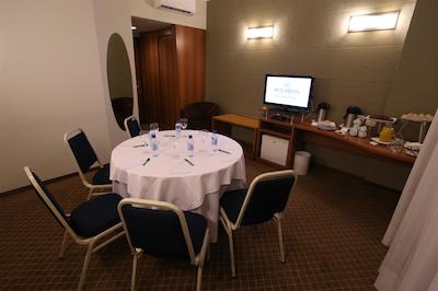 بوربن جوینویل بوسینز