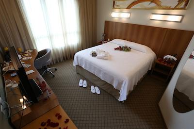 بوربن جوینویل بوسینز