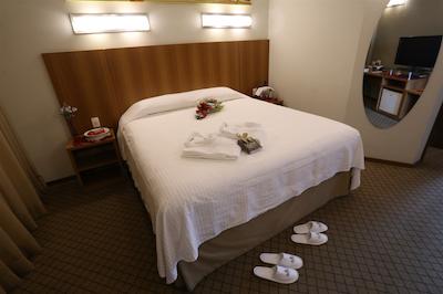 بوربن جوینویل بوسینز