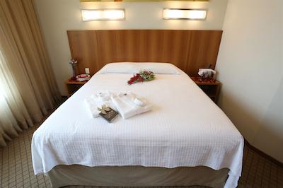 بوربن جوینویل بوسینز