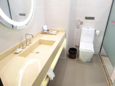 لاوند هتل شانگهای هانگچائو ایرپورت هوجونگ رود