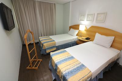 هتل ناشننال این اسو جس دز کمپز