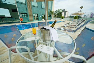 هتل ناشننال این اسو جس دز کمپز