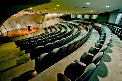 هتل ناشننال این اسو جس دز کمپز