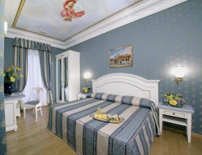 لا لومیر دی پیازا دی اسپانا