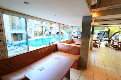 گرین هوس اپارت