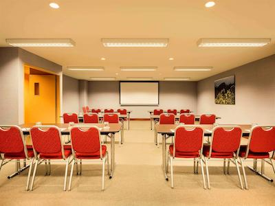 ایبیز چریسچورچ هتل