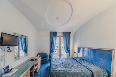 اراگونا پالاس هتل اند اسپا