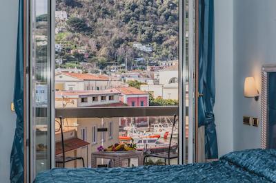 اراگونا پالاس هتل اند اسپا