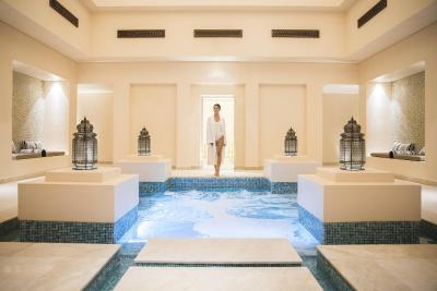 جمیرا ال واتبا دیزرت ریزورت اند اسپا