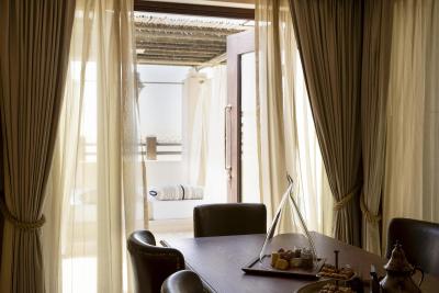 جمیرا ال واتبا دیزرت ریزورت اند اسپا