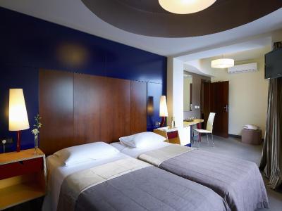 لاتو بوتیک هتل