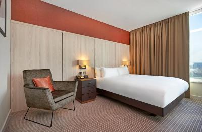 دوبلتری بای هیلتون هتل لندن اکسسل