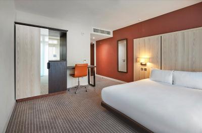 دوبلتری بای هیلتون هتل لندن اکسسل