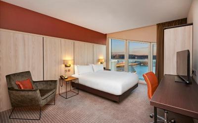 دوبلتری بای هیلتون هتل لندن اکسسل