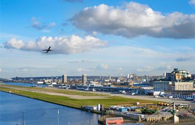 دوبلتری بای هیلتون هتل لندن اکسسل