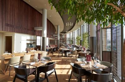 دوبلتری بای هیلتون هتل لندن اکسسل