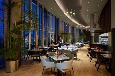 دوبلتری بای هیلتون هتل لندن اکسسل