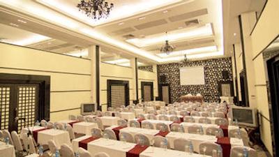 د واری جومتین بیچ