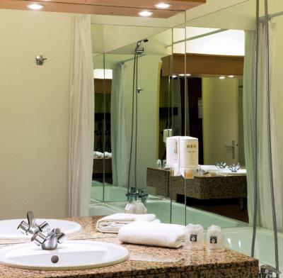 کمفرت هتل تولوس سود