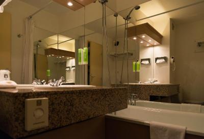 کمفرت هتل تولوس سود