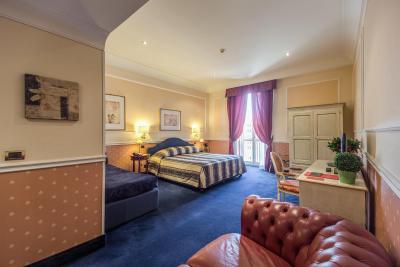 انتیکو پالازو رسپیگلیسی