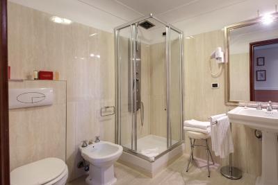 انتیکو پالازو رسپیگلیسی